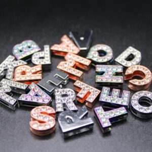 Buchstaben für Armband